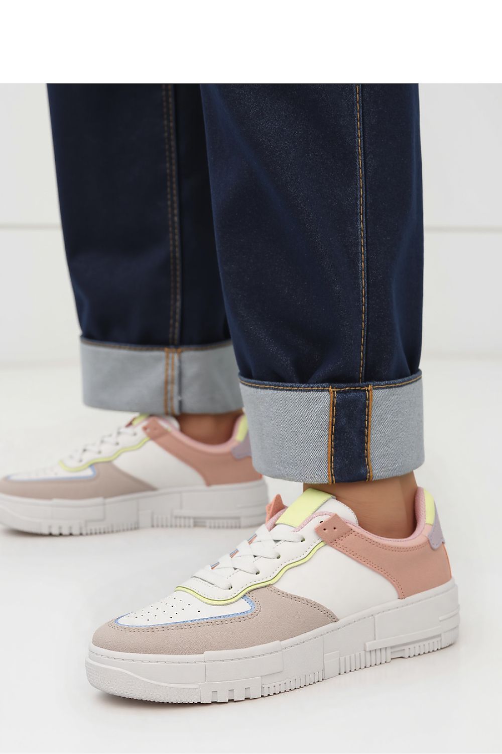  Chaussures de sport model 210182 Inello 