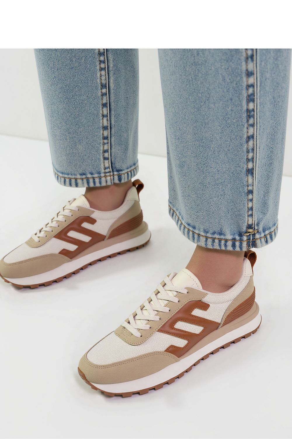  Chaussures de sport model 210249 Inello 