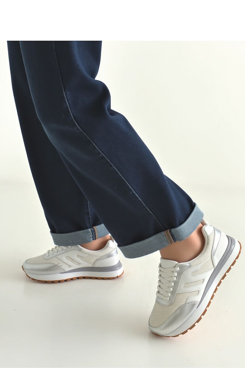  Chaussures de sport model 210250 Inello 