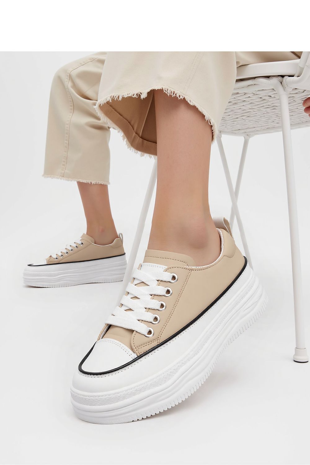  Chaussures de sport model 210271 Inello 