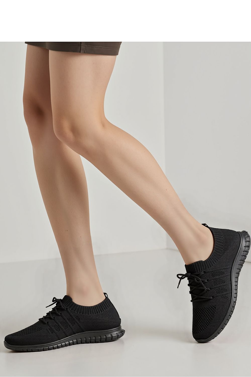  Chaussures de sport model 210274 Inello 