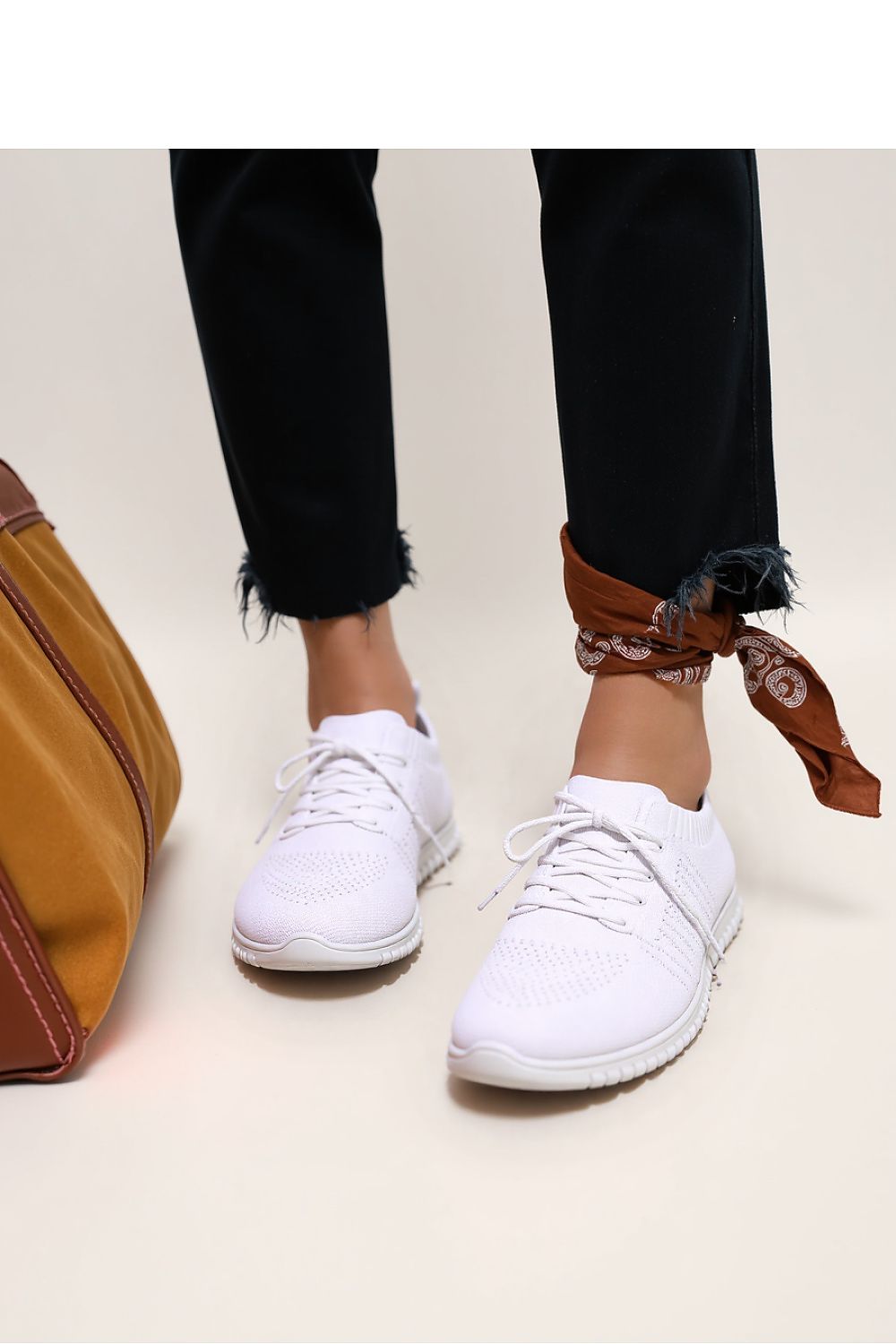  Chaussures de sport model 210275 Inello 