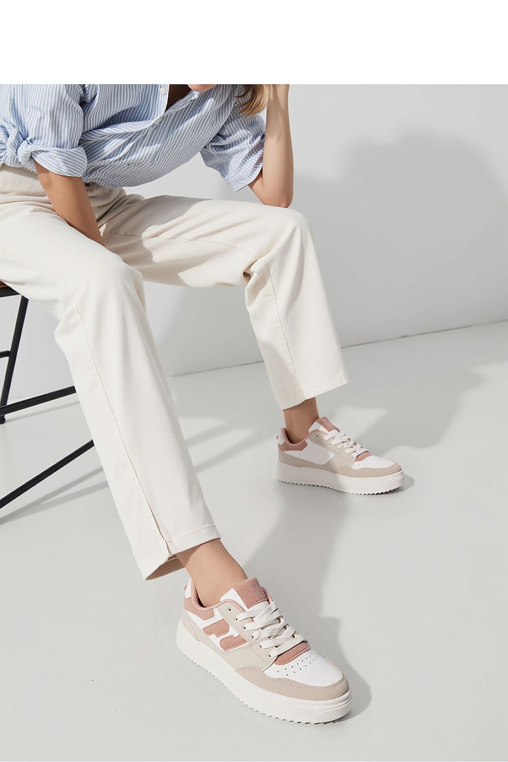  Chaussures de sport model 210278 Inello 