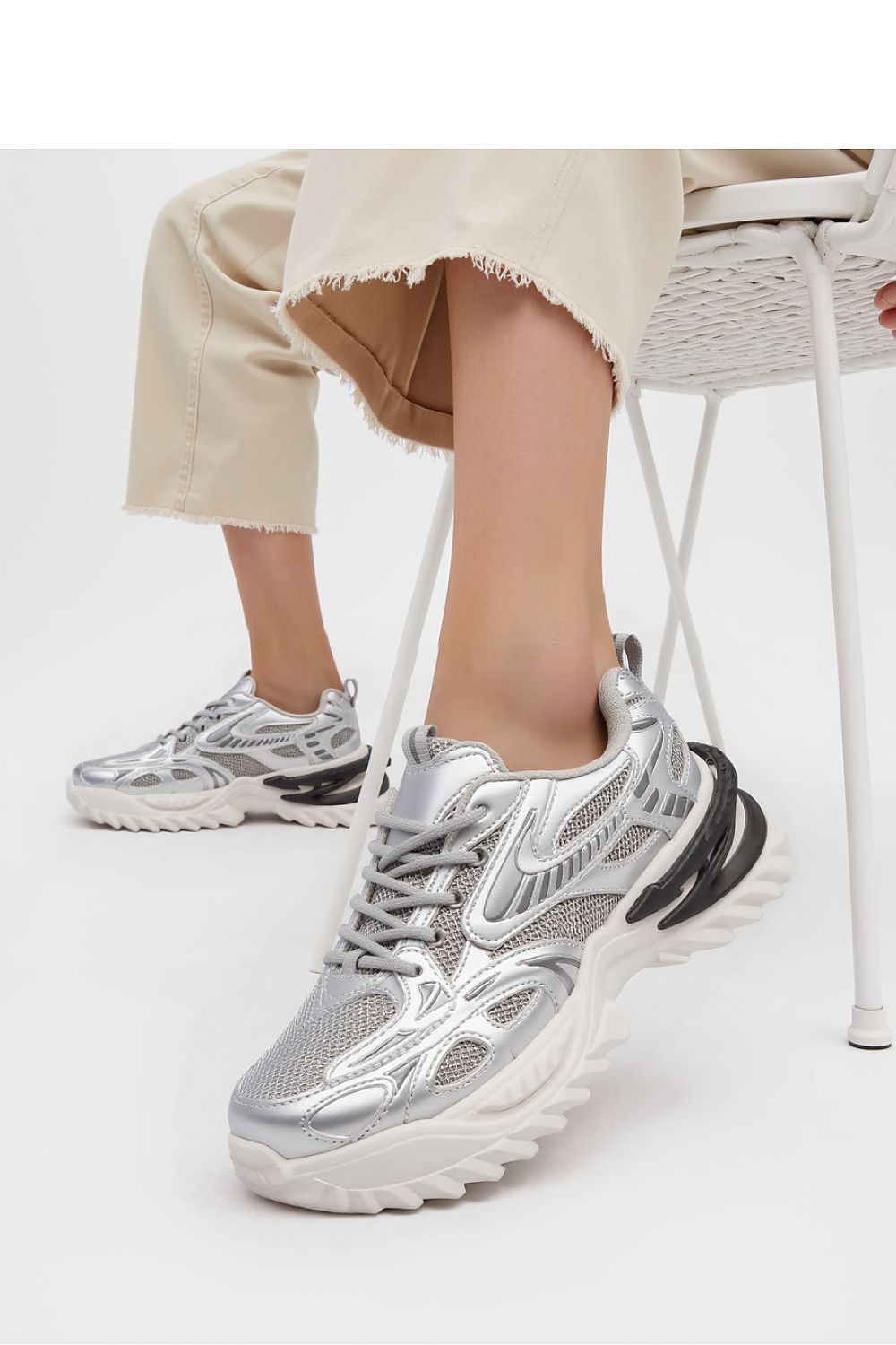  Chaussures de sport model 210324 Inello 