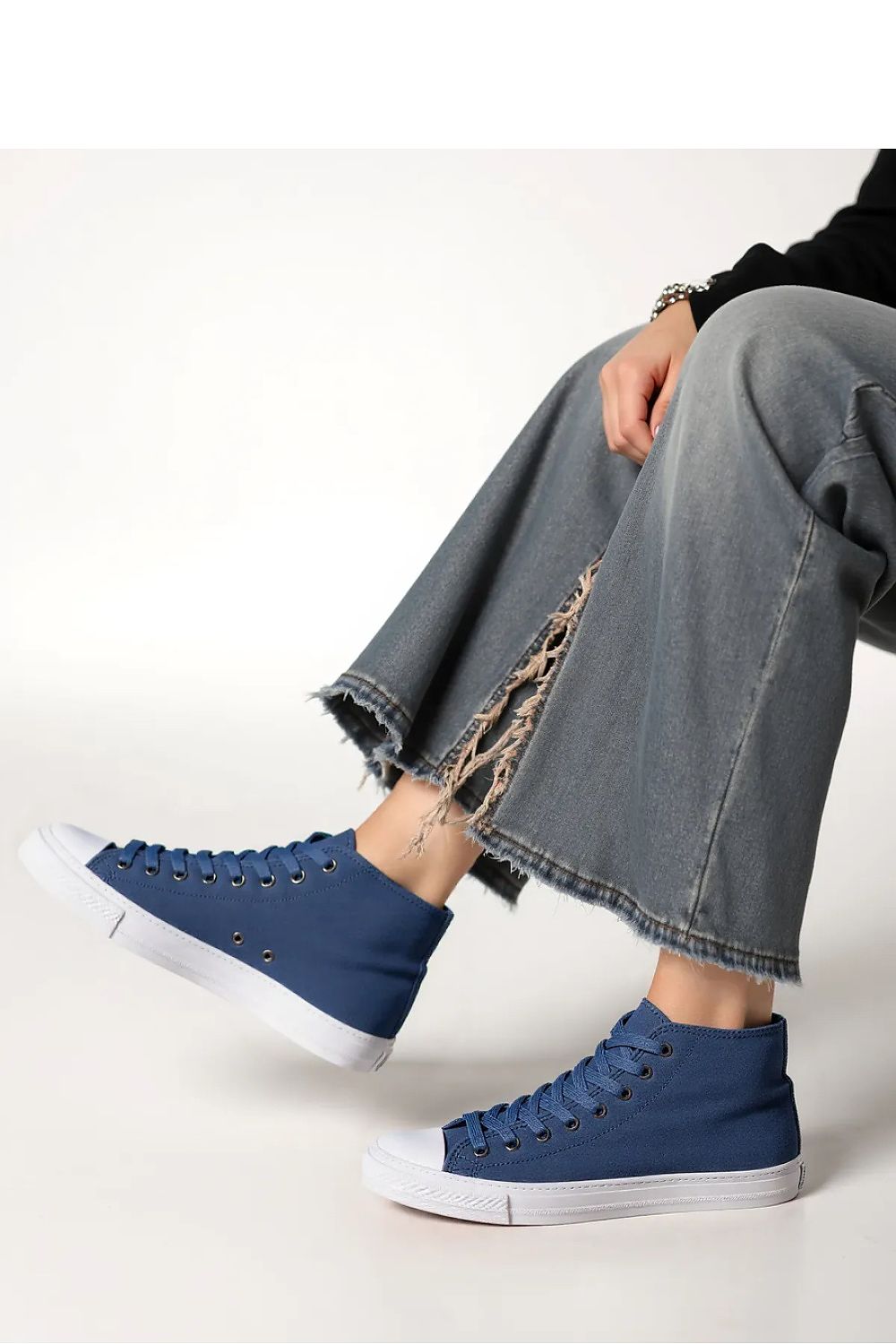  Baskets model 210512 Inello 