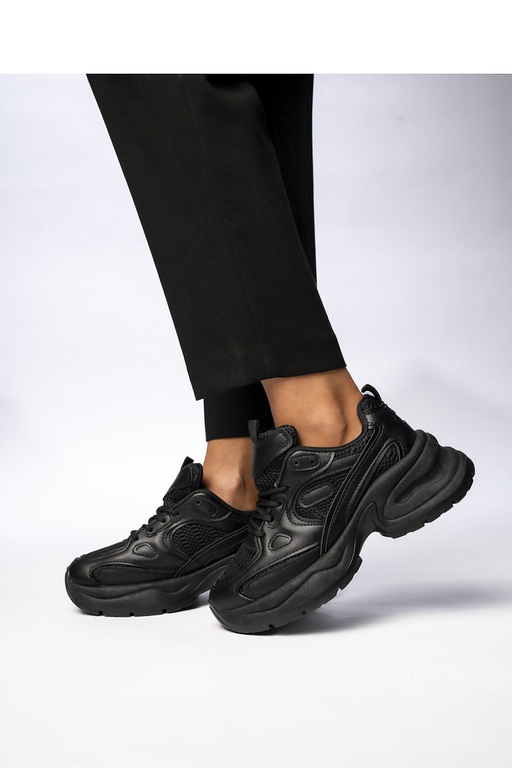  Chaussures de sport model 210570 Inello 