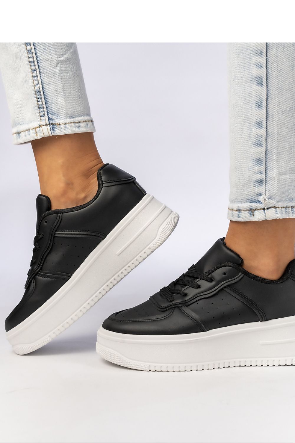  Chaussures de sport model 210575 Inello 