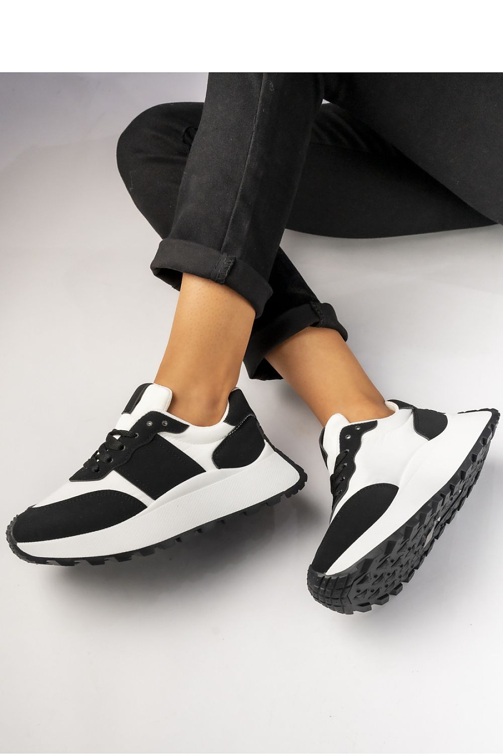  Chaussures de sport model 210600 Inello 