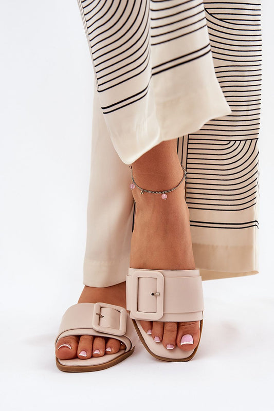  Clacquettes model 211702 Step in style 