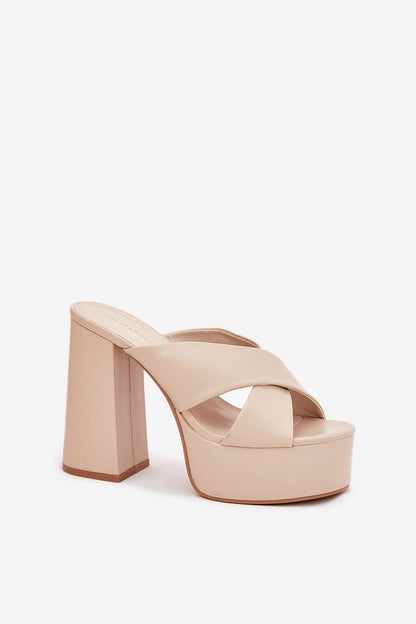  Clacquettes model 211716 Step in style 