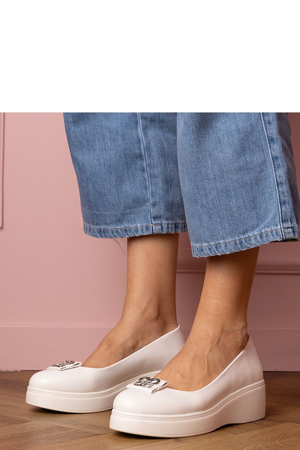  Chaussures basses &agrave; cothurnes model 211771 PRIMO 