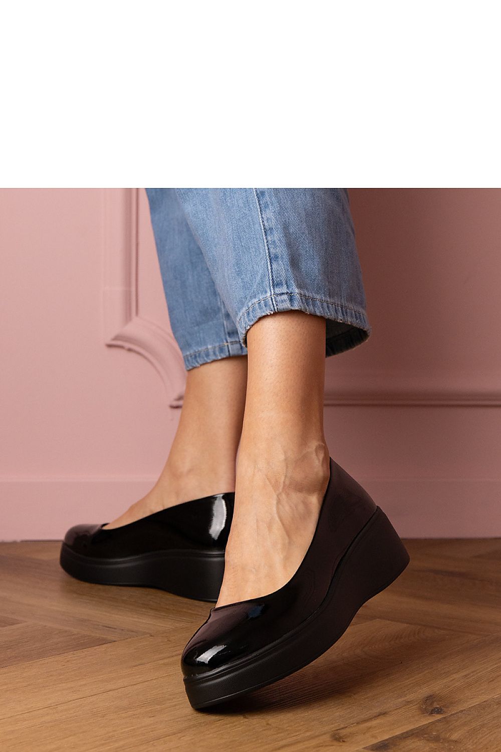  Chaussures basses &agrave; cothurnes model 211772 PRIMO 