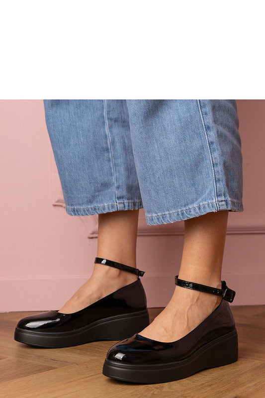  Chaussures basses &agrave; cothurnes model 211775 PRIMO 