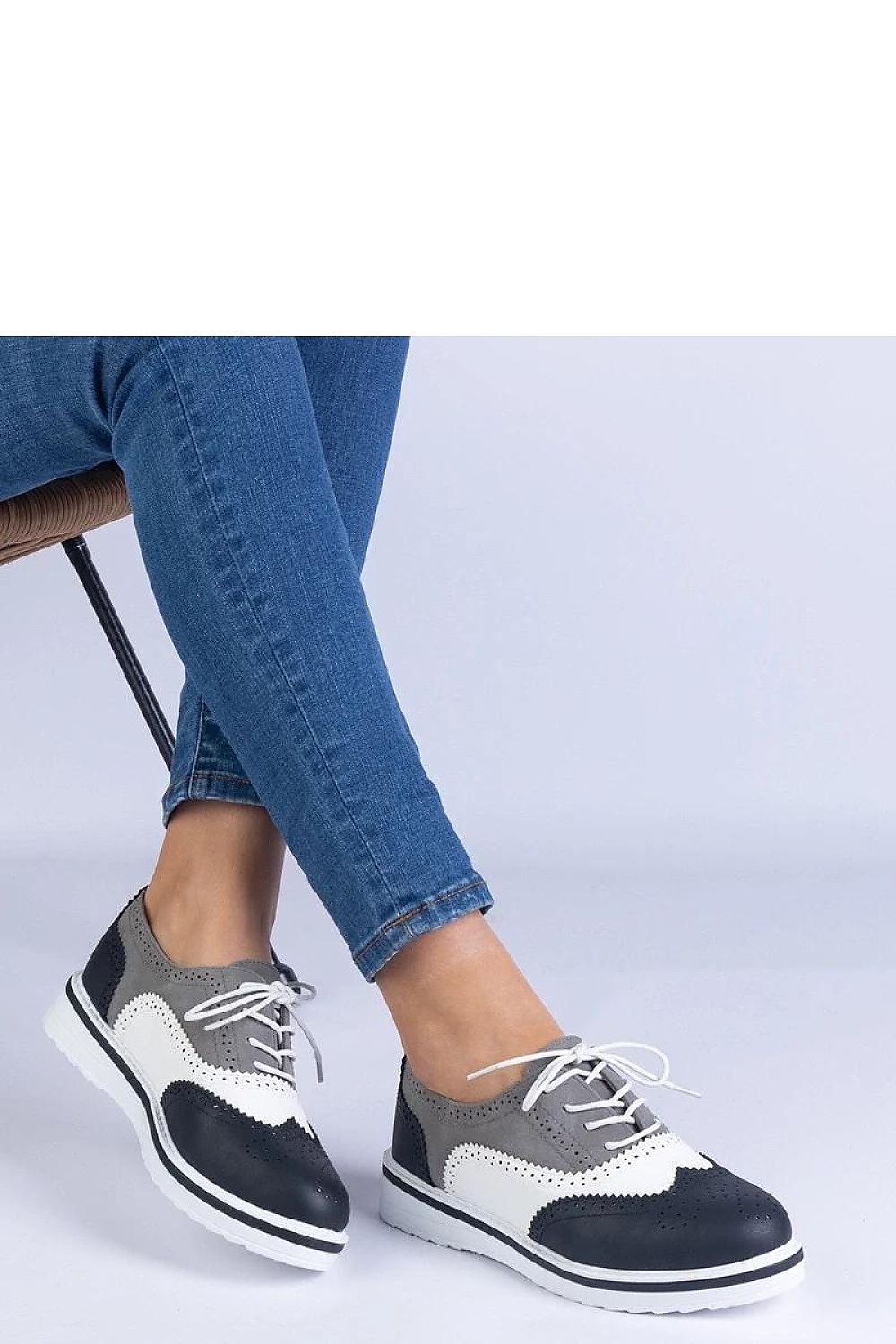  Chaussures Basses model 211781 PRIMO 