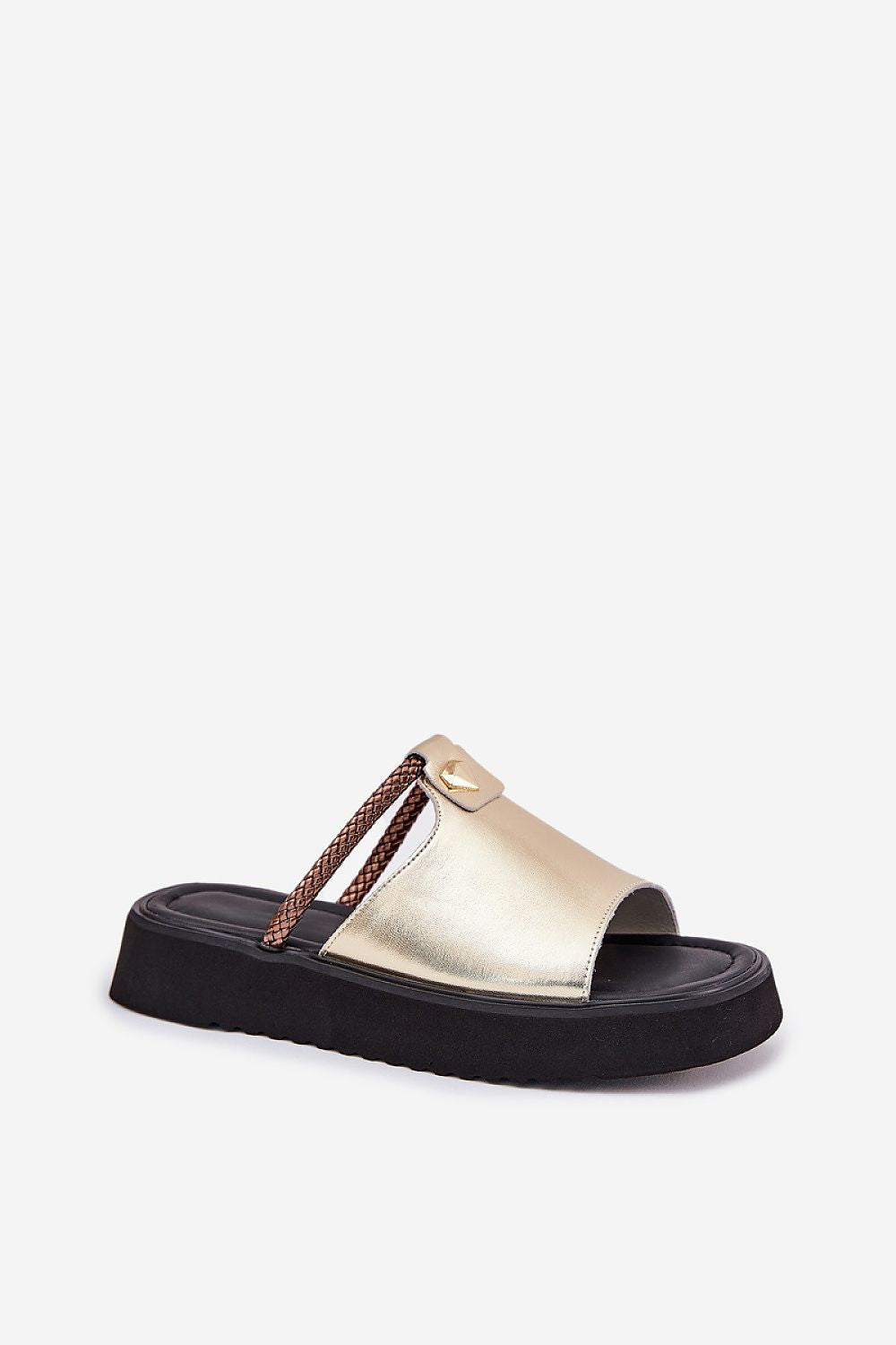  Clacquettes model 211966 Step in style 