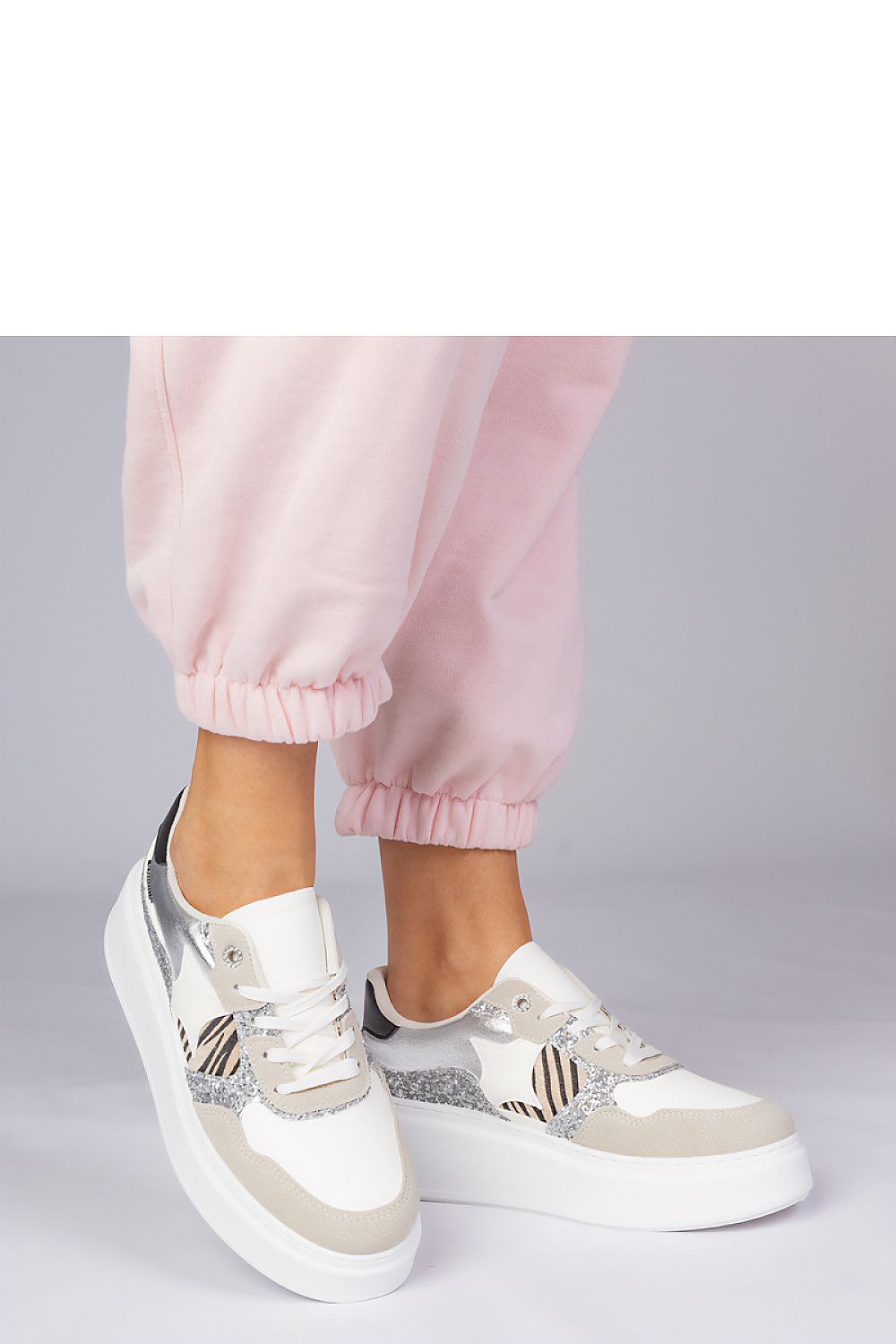  Chaussures de sport model 212422 PRIMO 