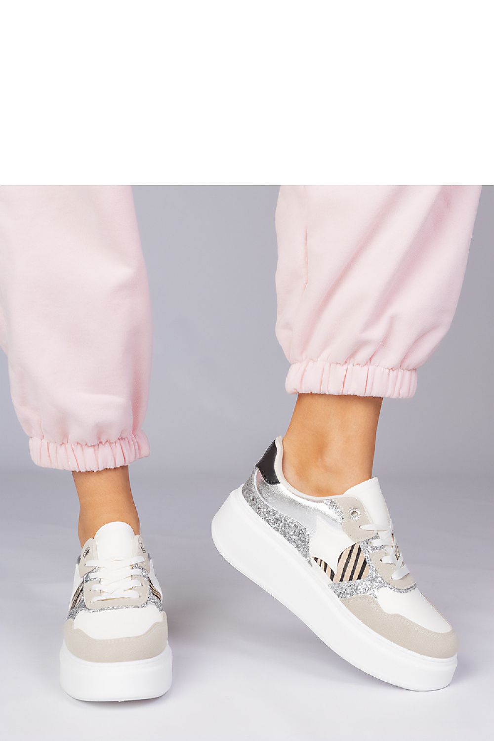  Chaussures de sport model 212422 PRIMO 