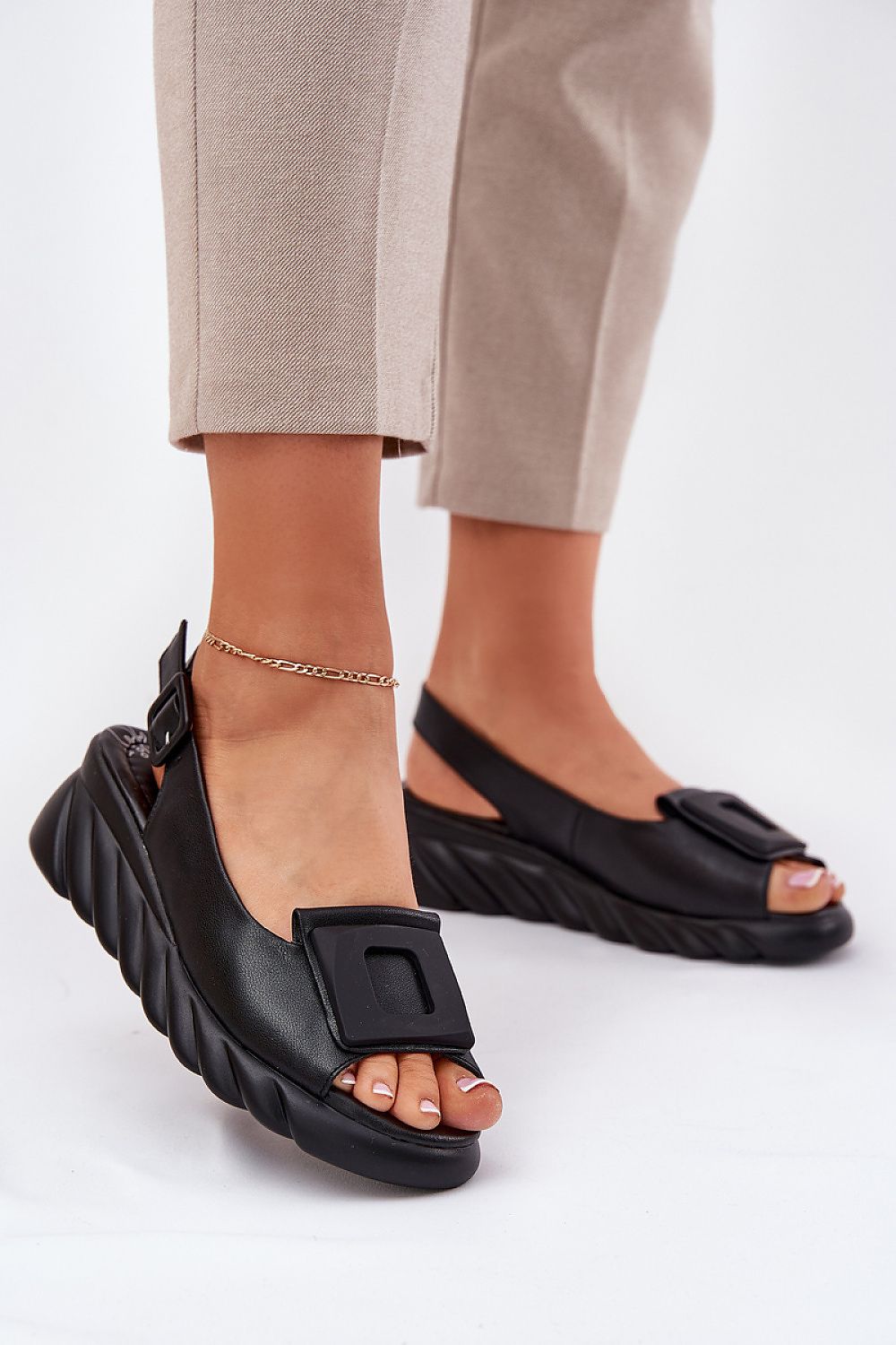  Cothurnes model 212715 Step in style 