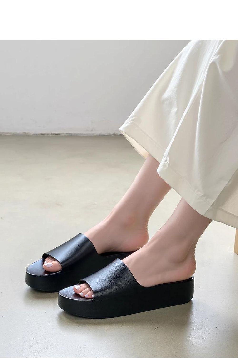  Clacquettes model 212948 Inello 