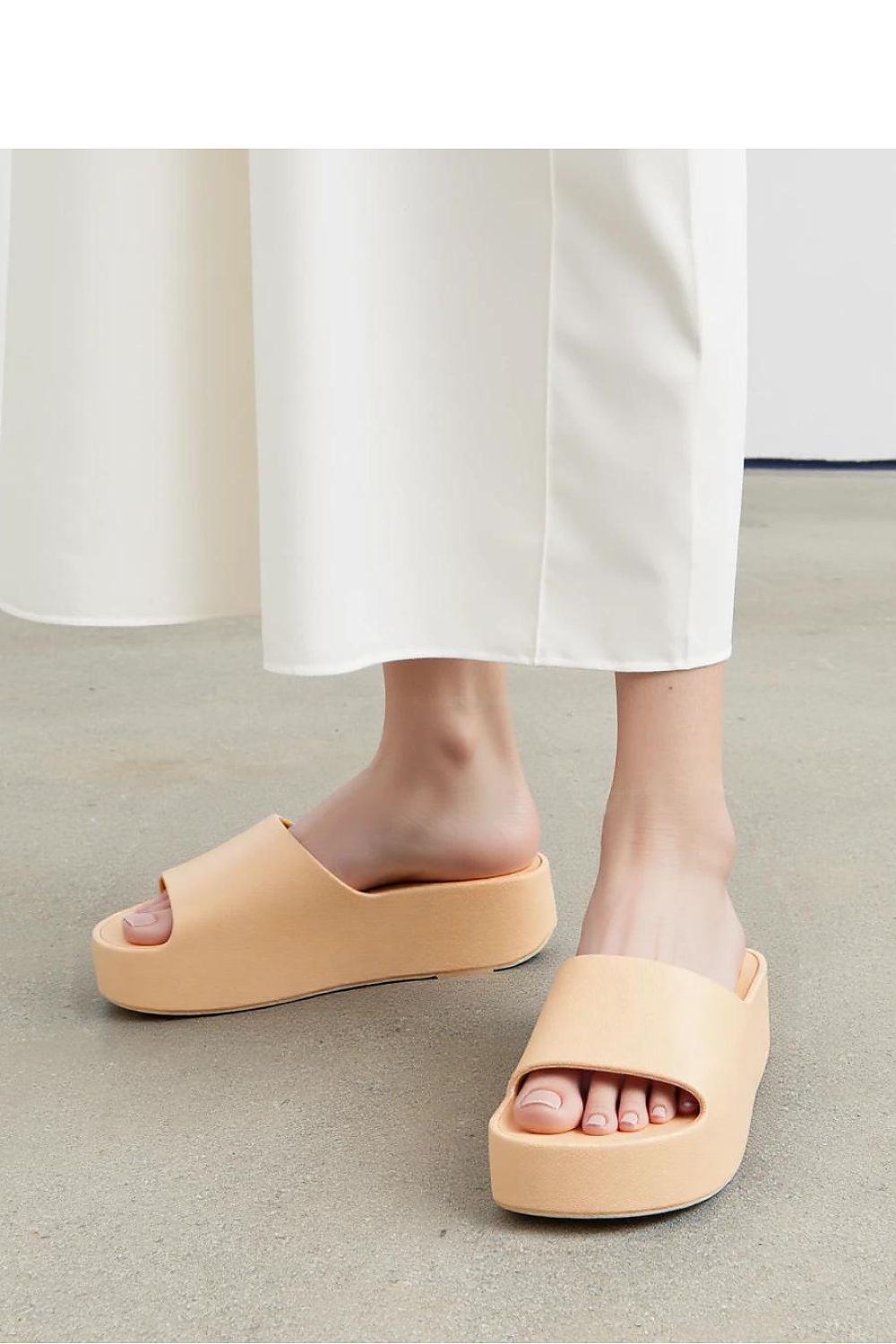  Clacquettes model 212950 Inello 