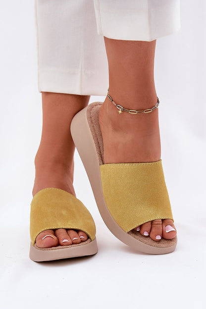  Clacquettes model 213044 Step in style 
