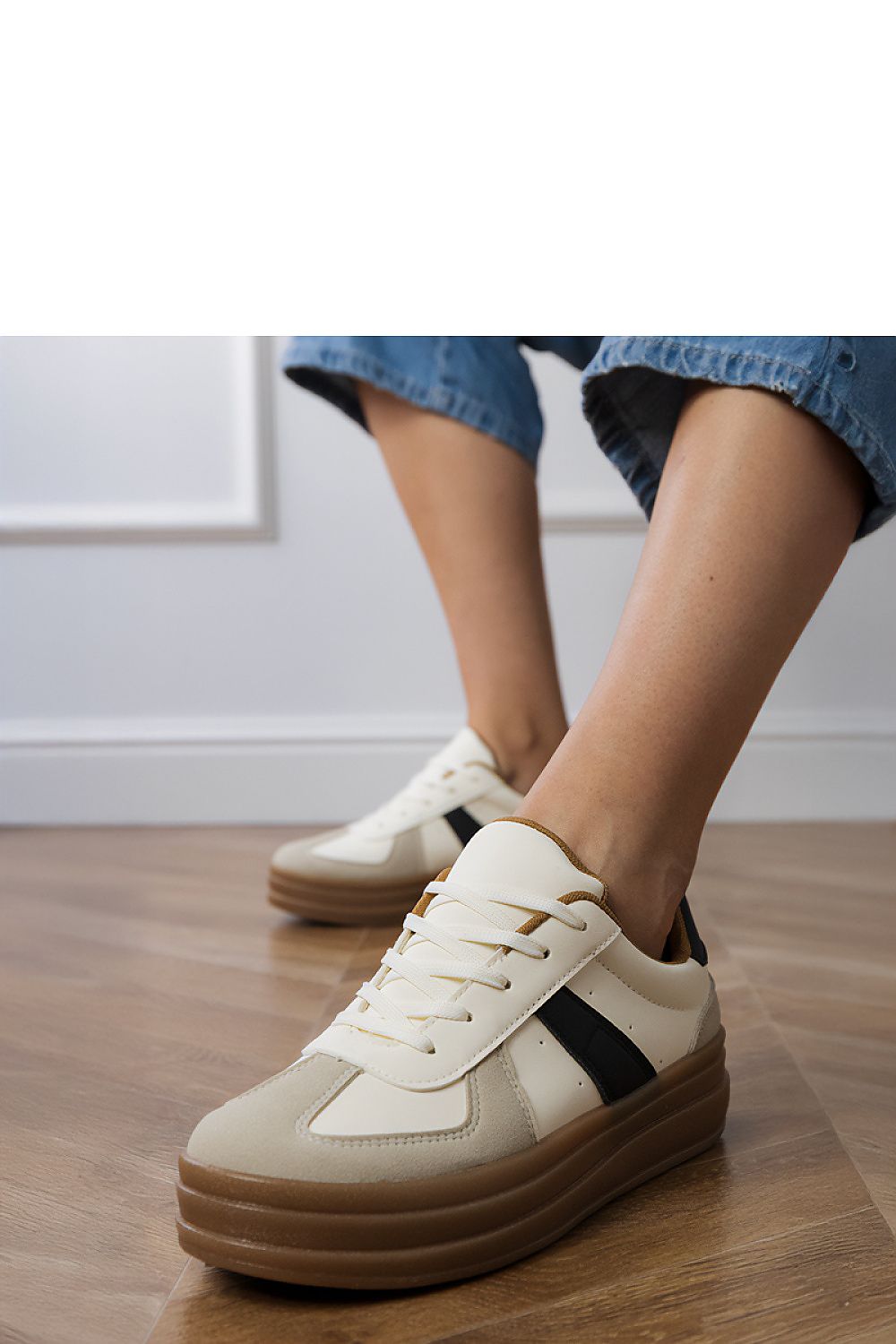  Chaussures de sport model 213365 PRIMO 