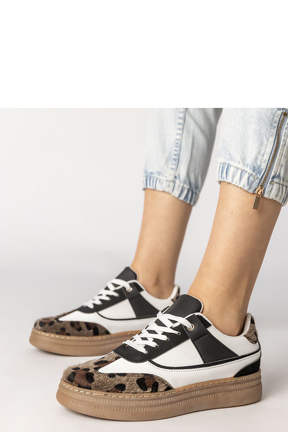  Chaussures de sport model 213761 PRIMO 