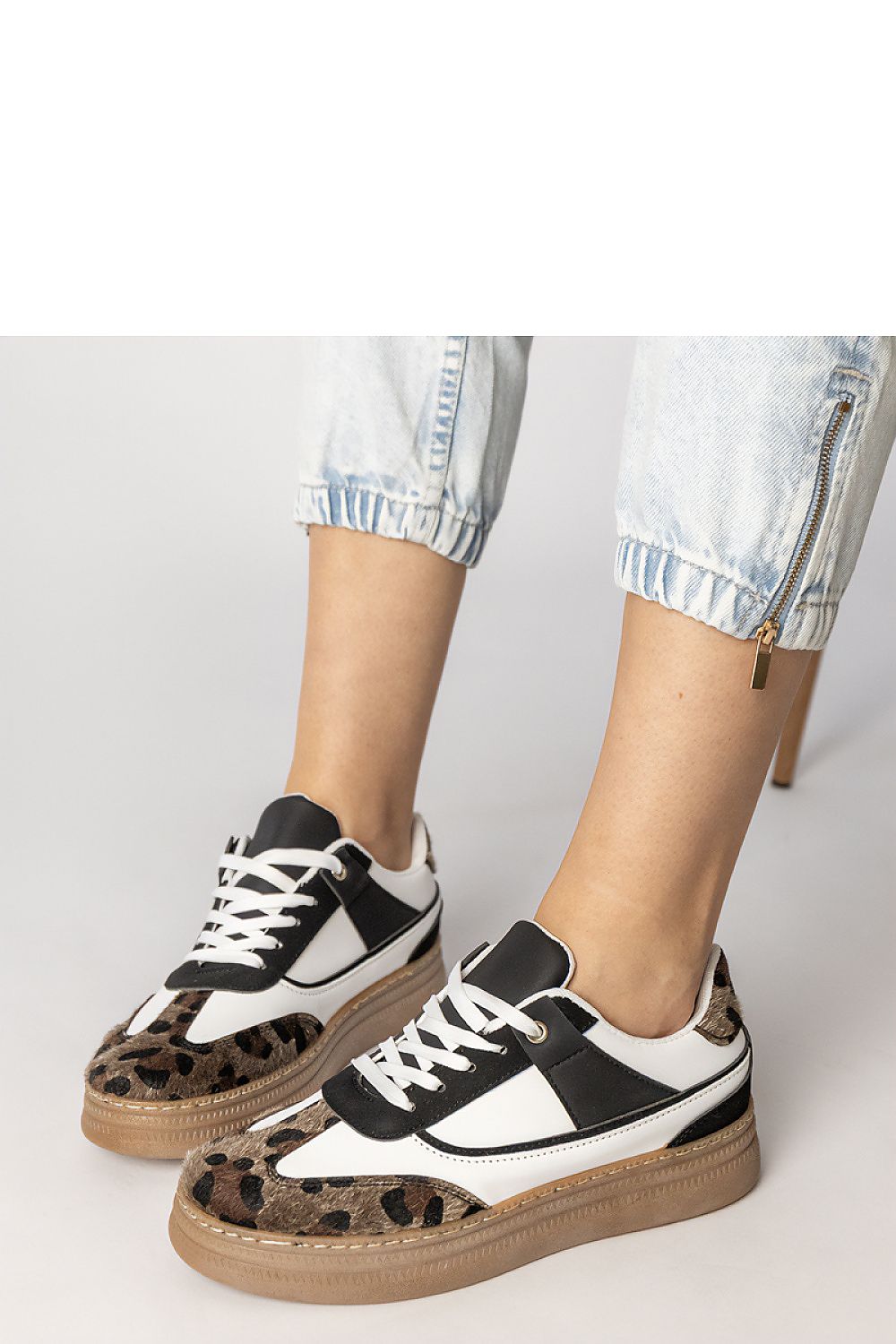  Chaussures de sport model 213761 PRIMO 