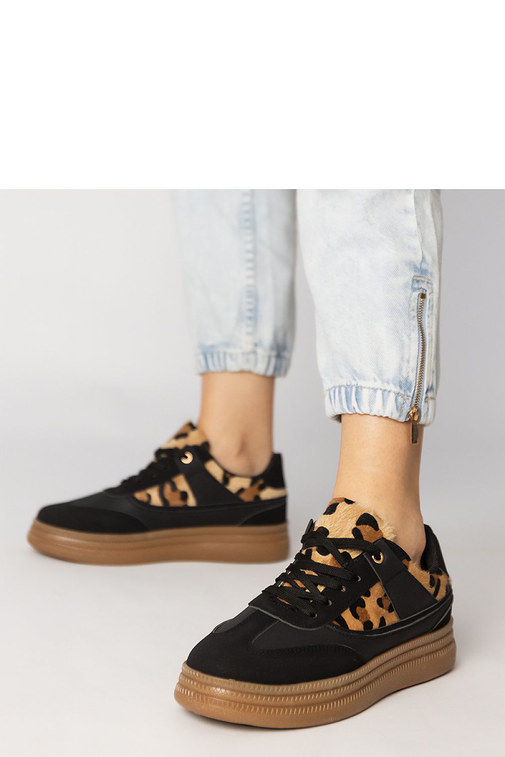  Chaussures de sport model 213762 PRIMO 