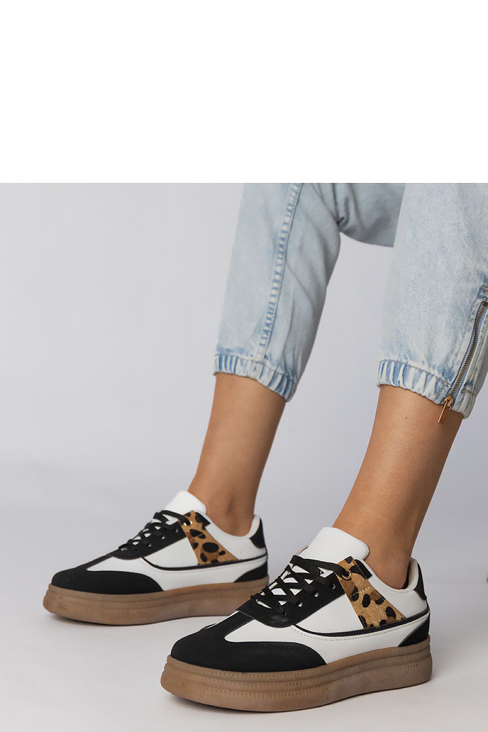  Chaussures de sport model 213763 PRIMO 