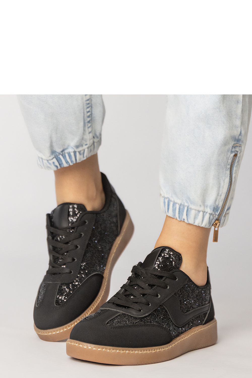  Chaussures de sport model 213996 PRIMO 