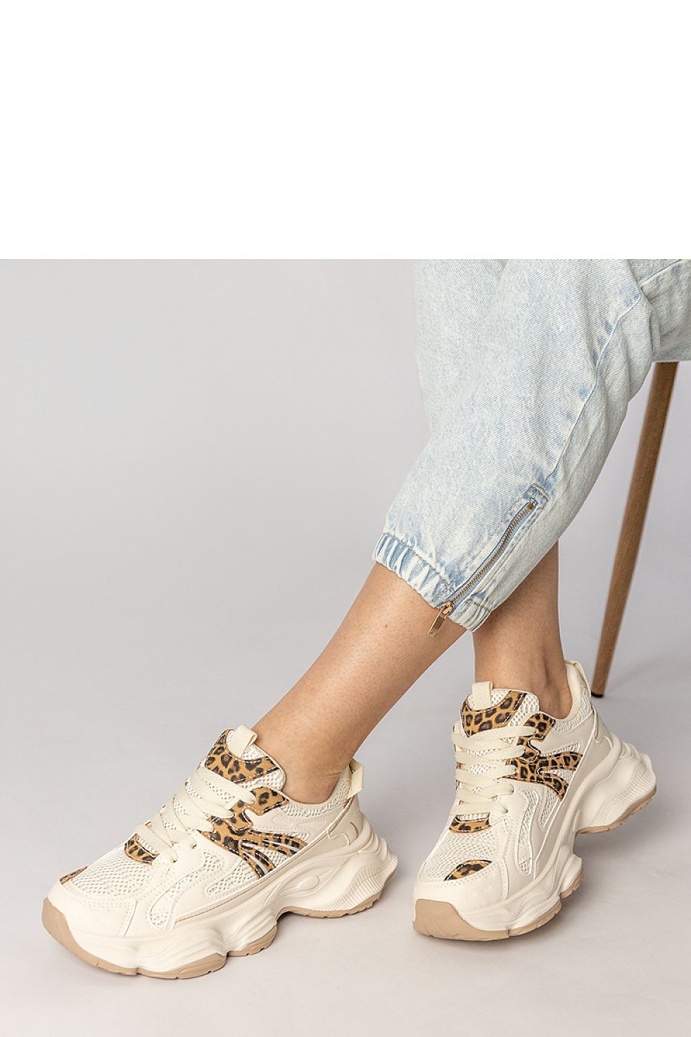  Chaussures de sport model 213997 PRIMO 