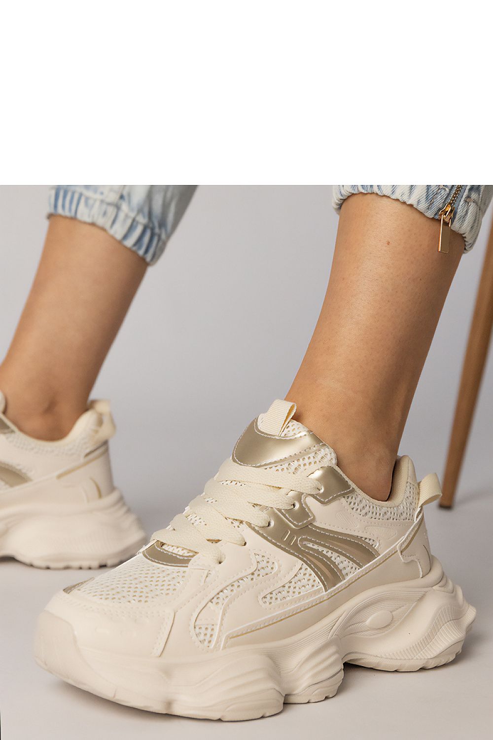  Chaussures de sport model 213998 PRIMO 