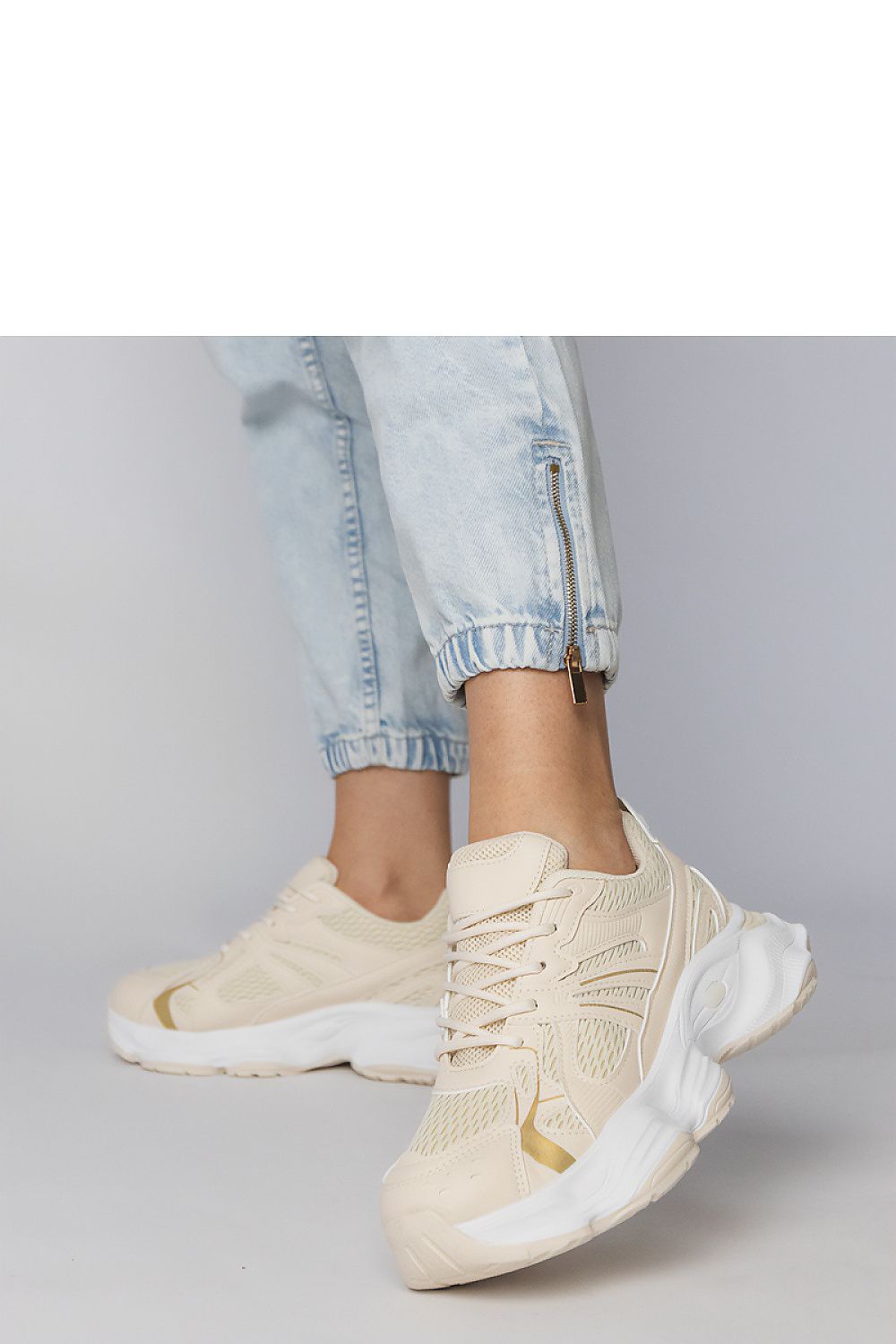  Chaussures de sport model 214012 PRIMO 