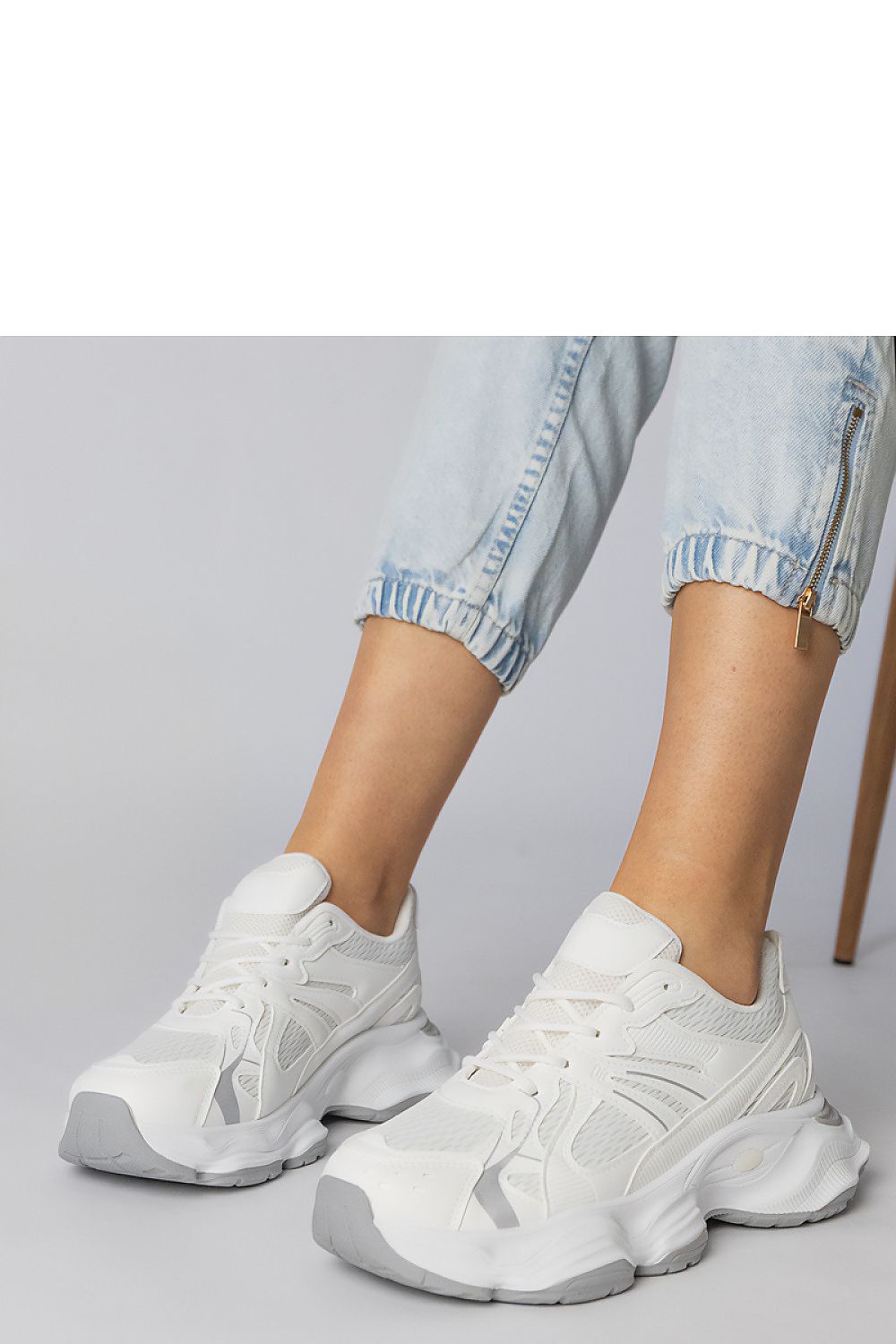  Chaussures de sport model 214013 PRIMO 