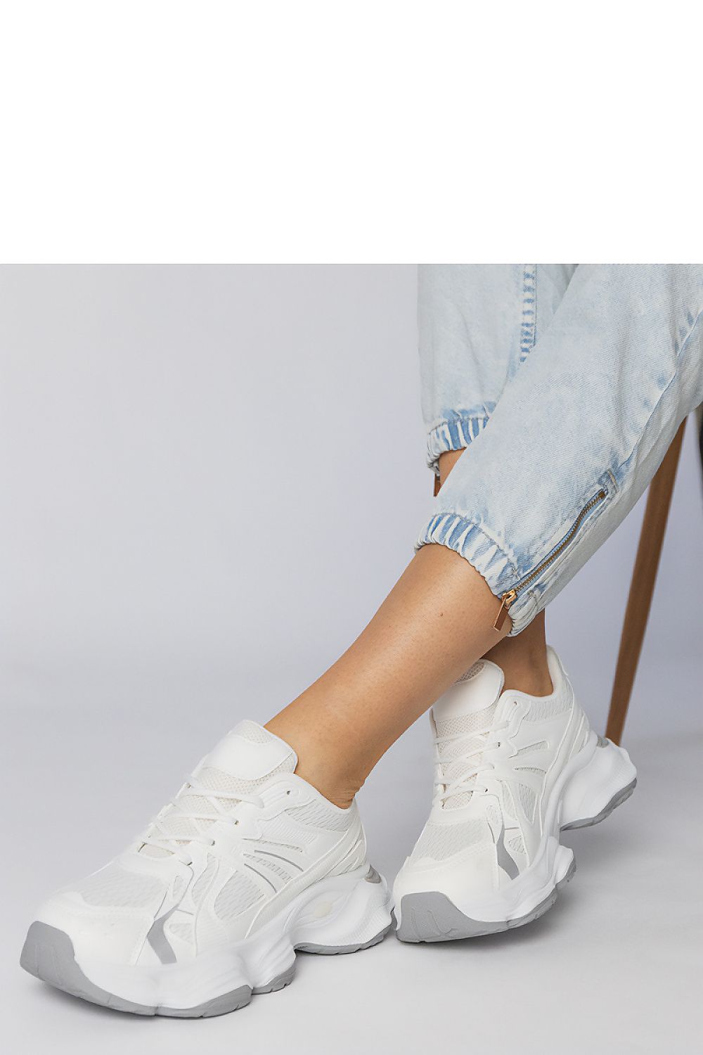  Chaussures de sport model 214013 PRIMO 