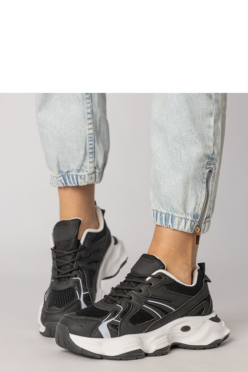  Chaussures de sport model 214014 PRIMO 