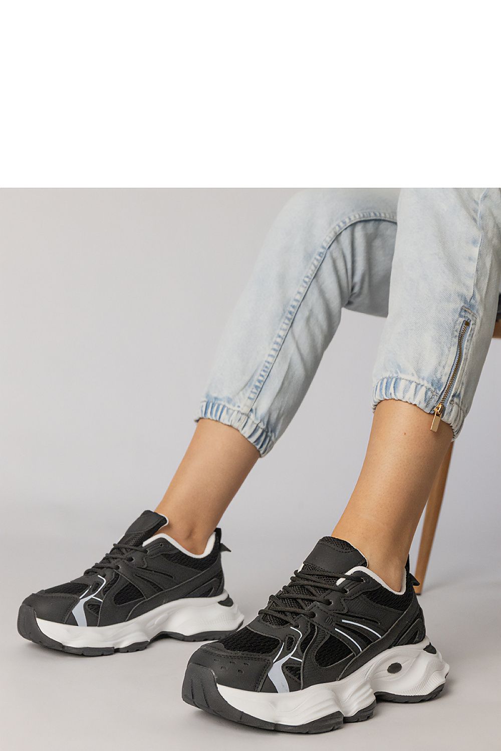  Chaussures de sport model 214014 PRIMO 