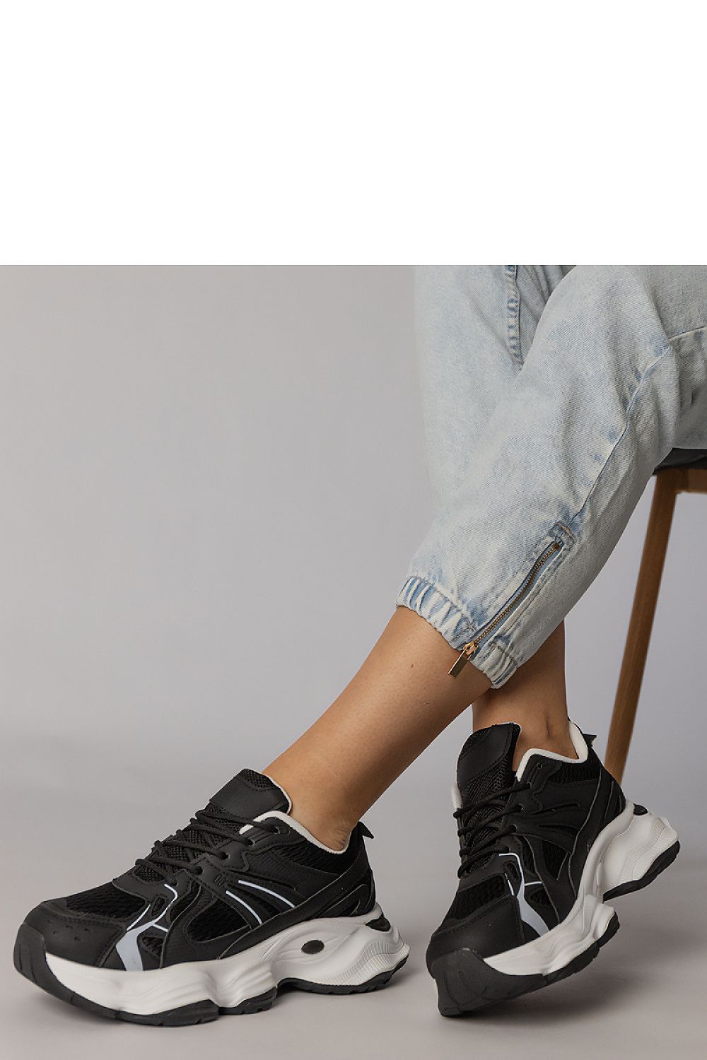  Chaussures de sport model 214014 PRIMO 