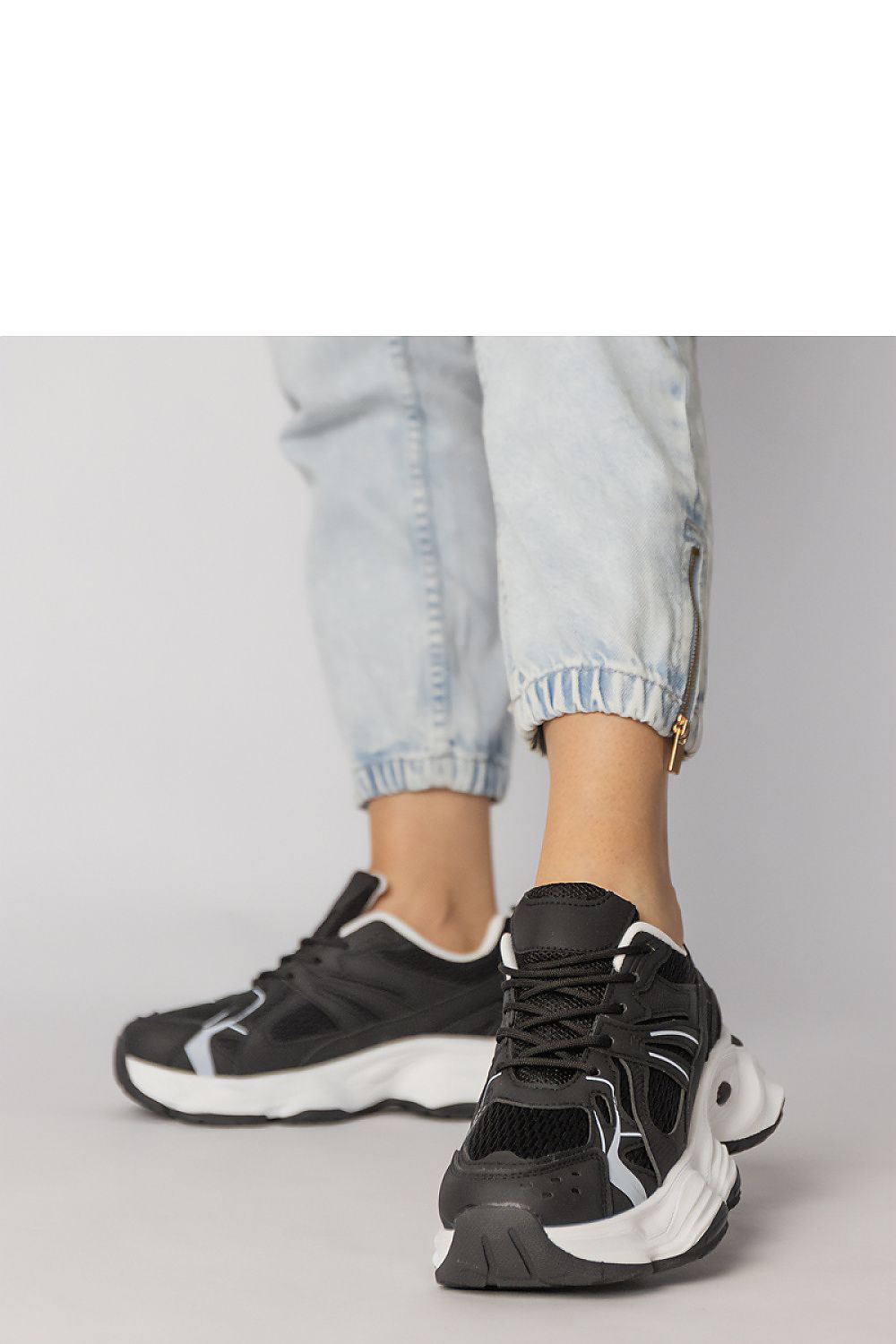  Chaussures de sport model 214014 PRIMO 