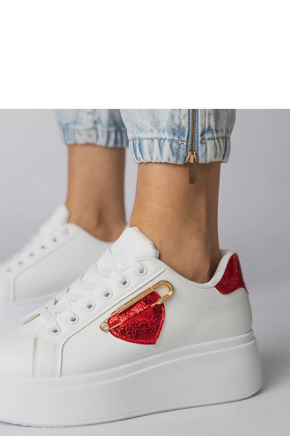  Chaussures de sport model 214016 PRIMO 