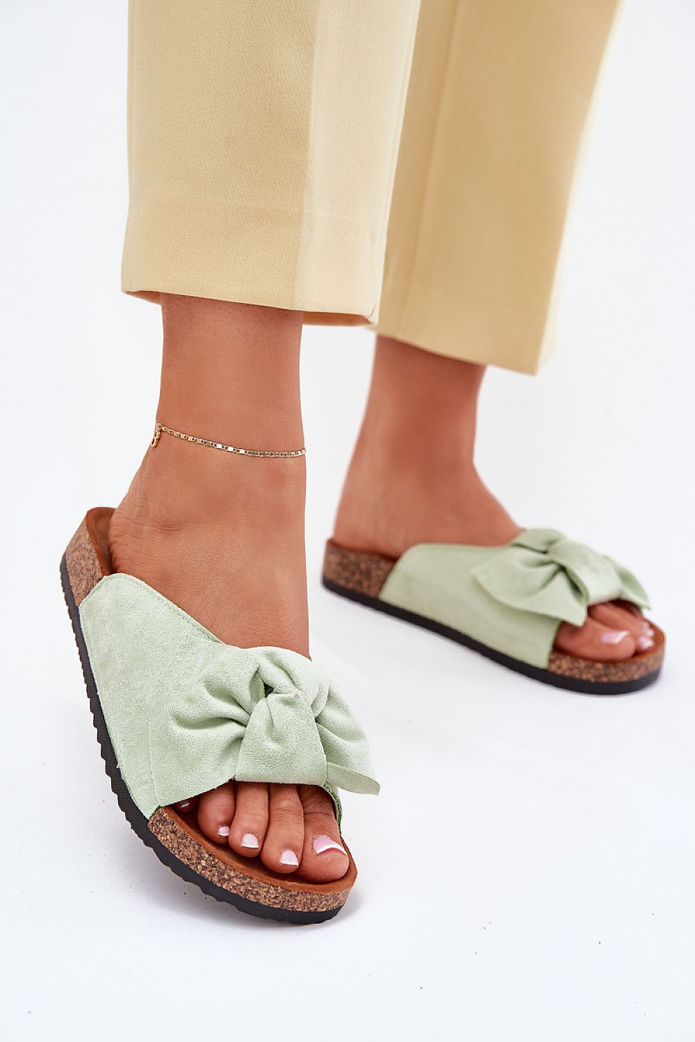  Clacquettes model 214489 Step in style 