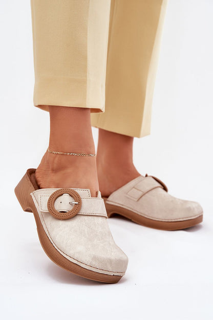  Clacquettes model 214751 Step in style 