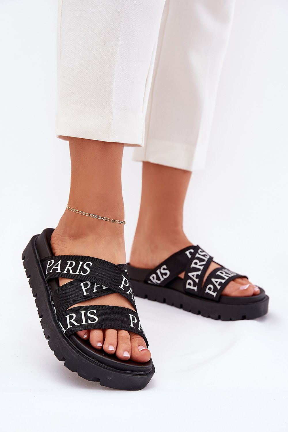  Clacquettes model 214999 Step in style 