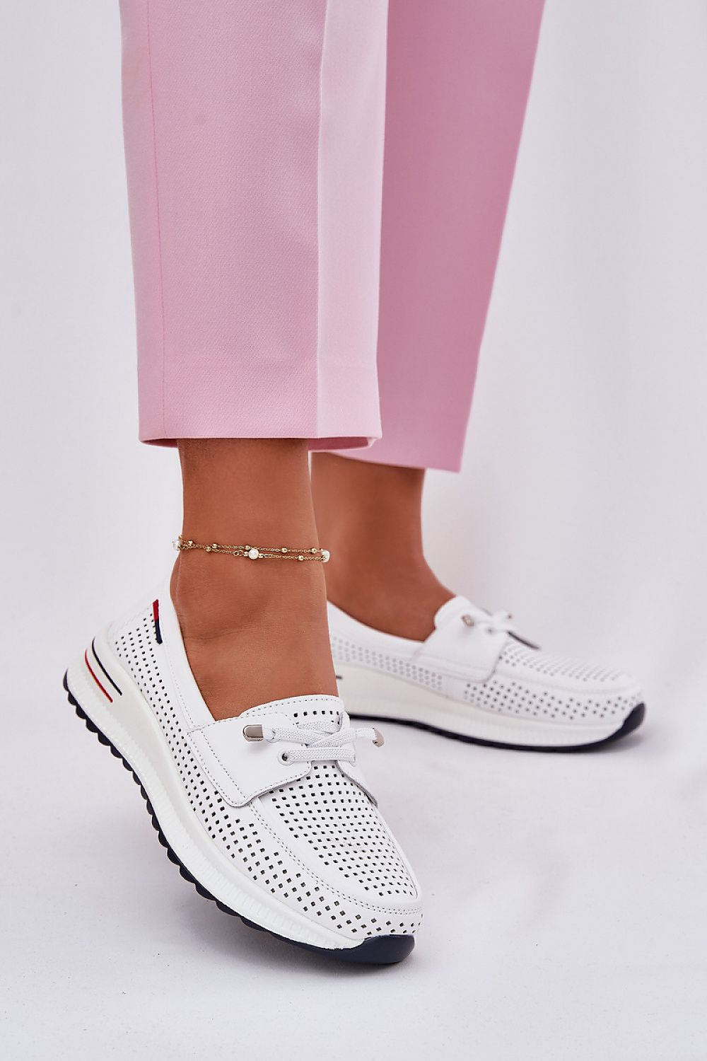  Chaussures Basses model 215143 Step in style 