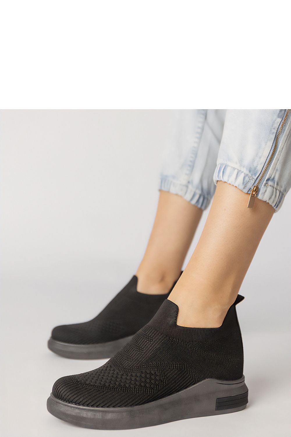  Chaussures de sport model 215449 PRIMO 