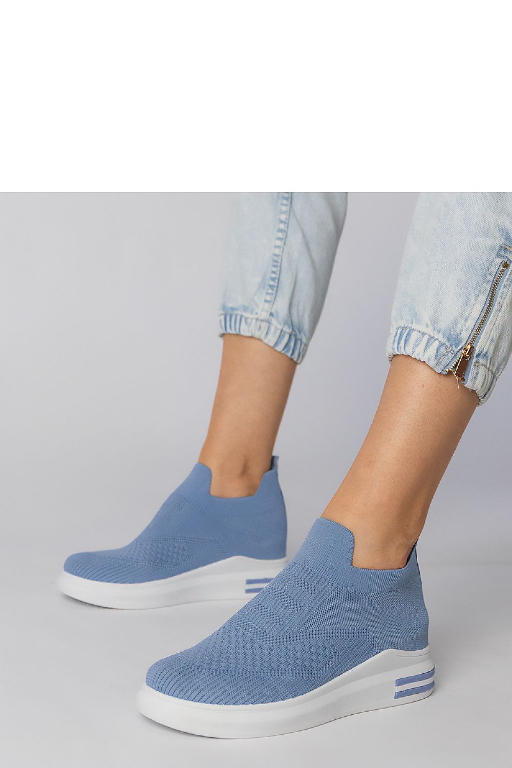  Chaussures de sport model 215451 PRIMO 