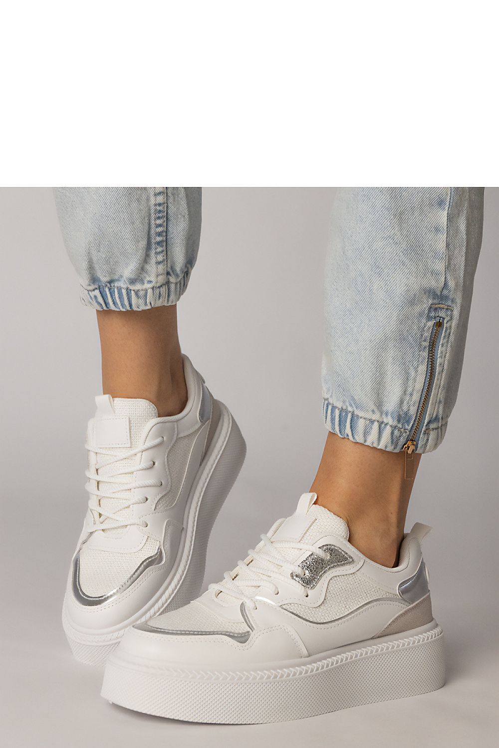  Chaussures de sport model 215457 PRIMO 