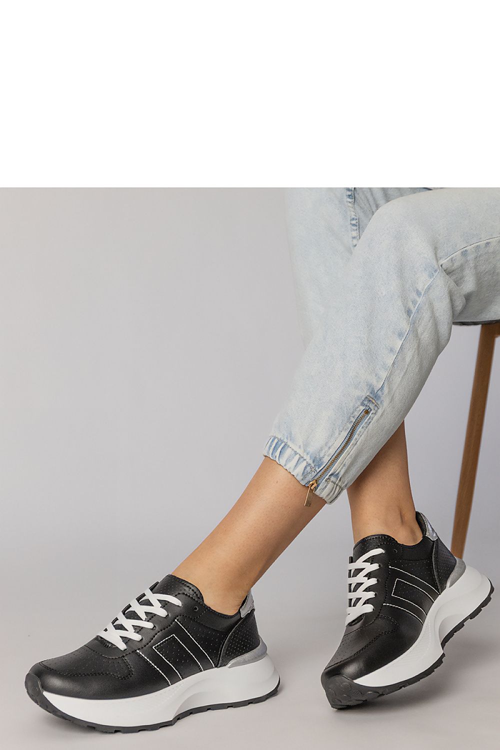  Chaussures de sport model 215463 PRIMO 