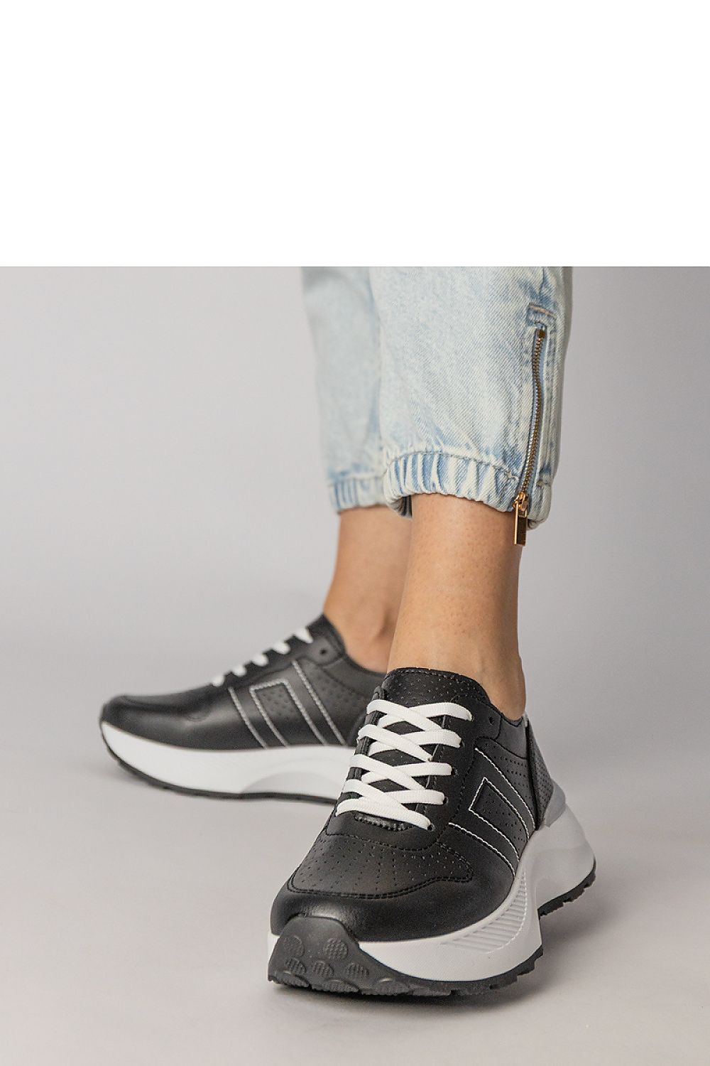  Chaussures de sport model 215463 PRIMO 